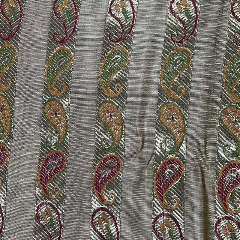 Print On Brocade (SS25) SFDS237